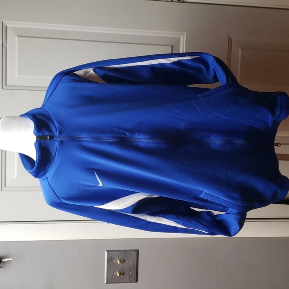 Nike Other - 🎉HP🎉 Like new Nike zip up jacket, size xl